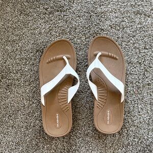 Okabashi White and Brown Sandals